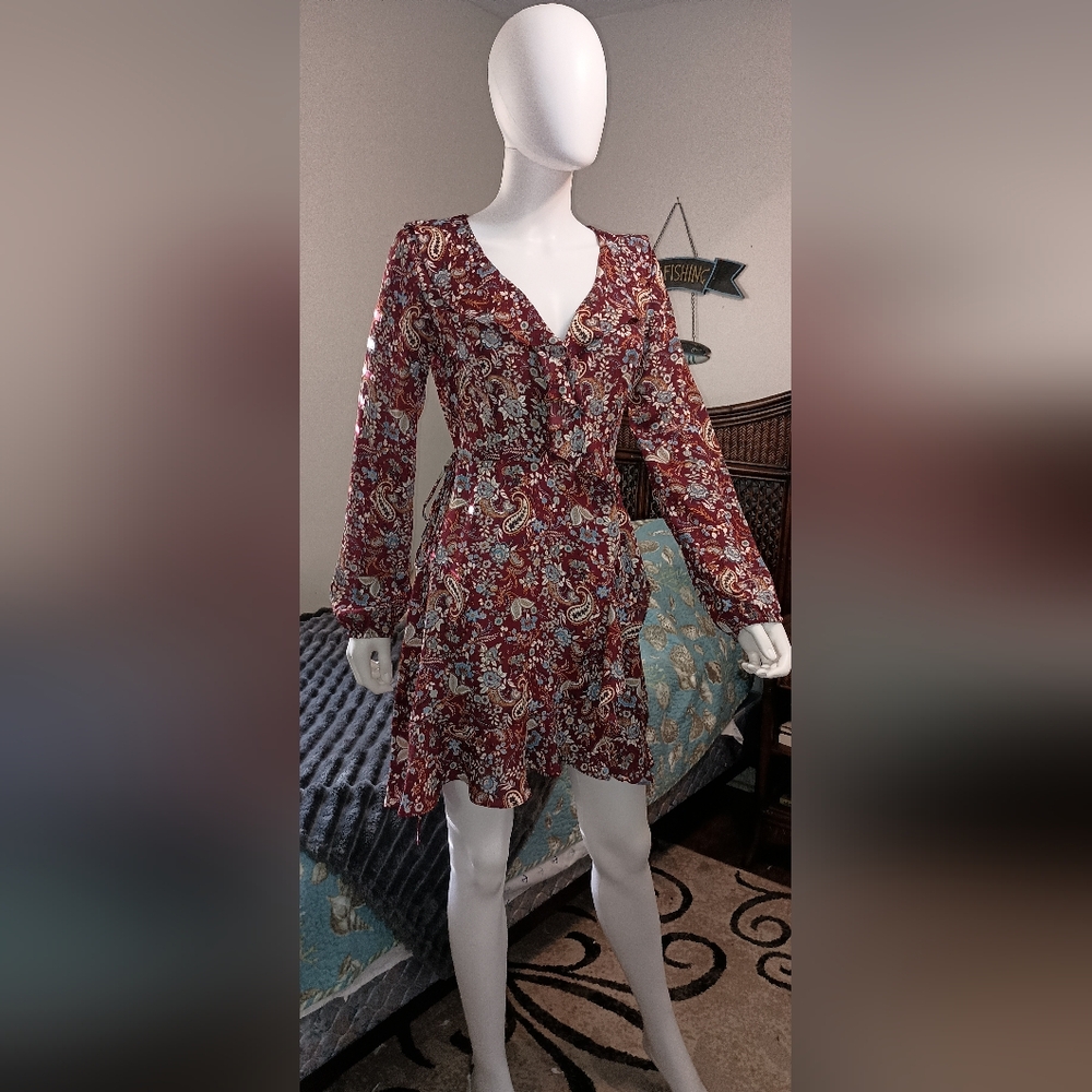Forever 21 Red Long Sleeve V-Neck Dress